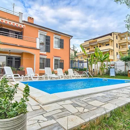 Lovely With Swimming Pool *